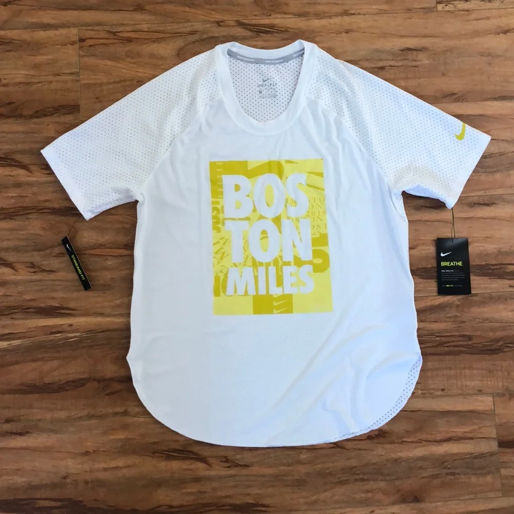NWT Nike Running Boston Miles 2019 T-Shirt Women’s Medium